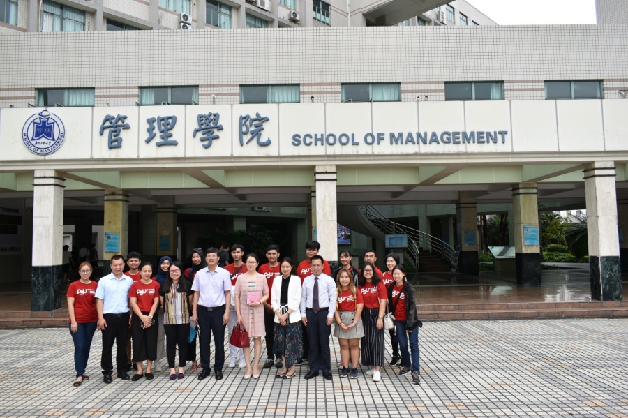 Cultural Exchange Program with partner universities in P.R. China