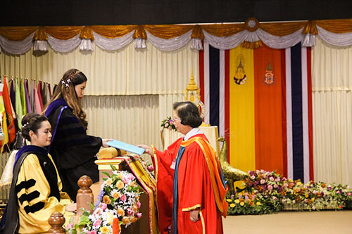 HRH Princess Chulabhorn Honors the PSU 2014 Convocation Ceremony