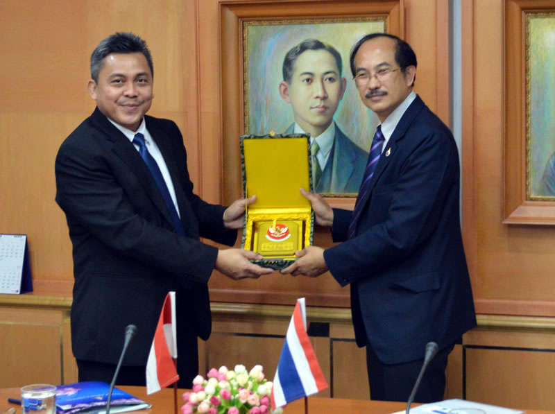 Indonesian Consul in Songkhla makes Courtesy Call on PSU President