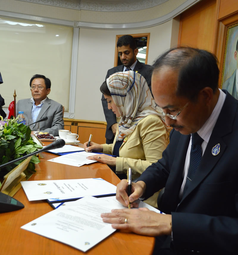 Her Highness the Princess of Oman Graciously visits PSU